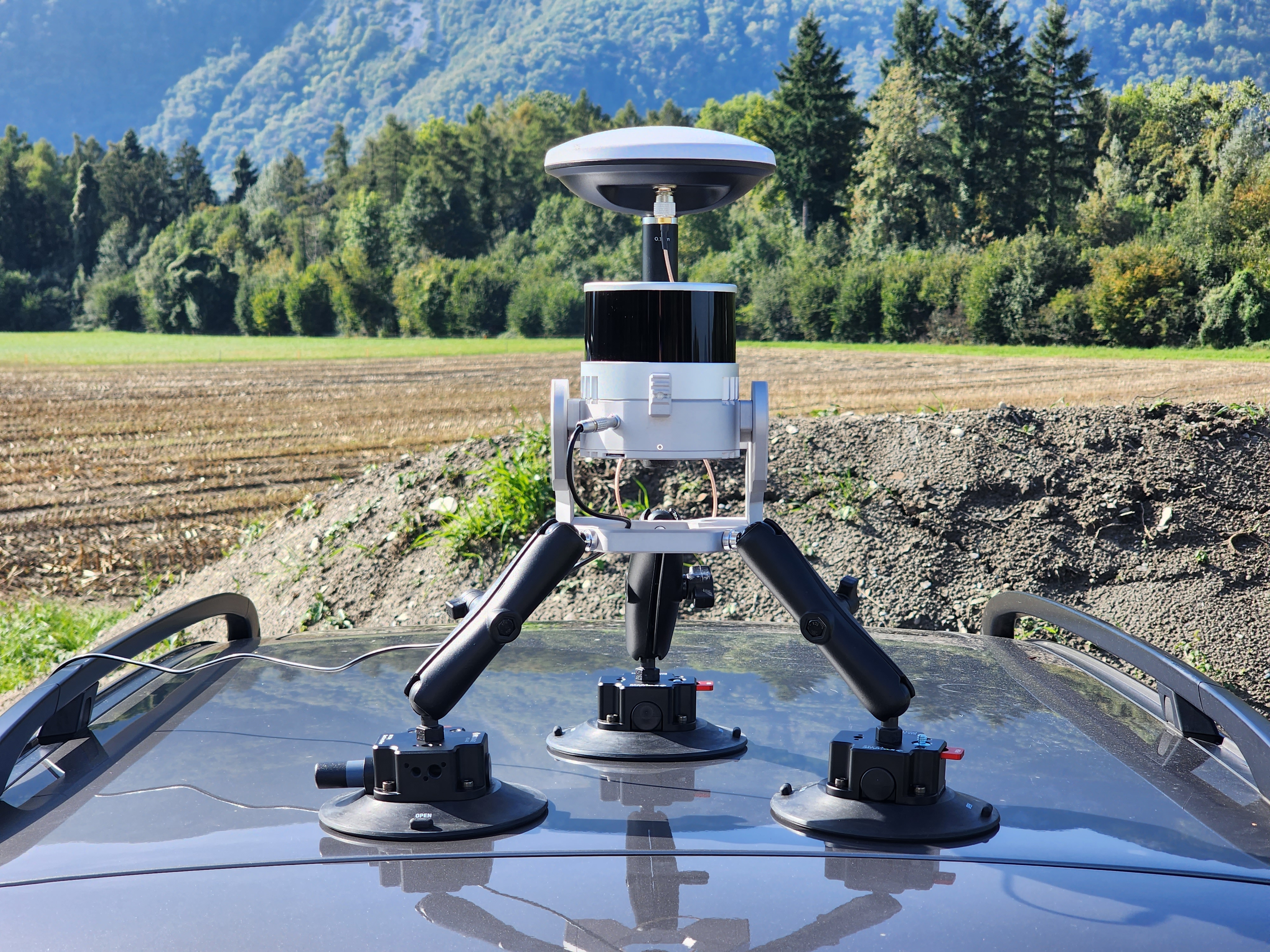 TOPODRONE LiDAR to mobile mount installation