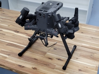 Installing TOPODRONE laser scanner on DJI M300