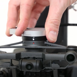 Installing TOPODRONE laser scanner on DJI M200