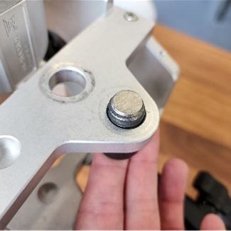 Installing the TOPODRONE laser scanner on a car mount