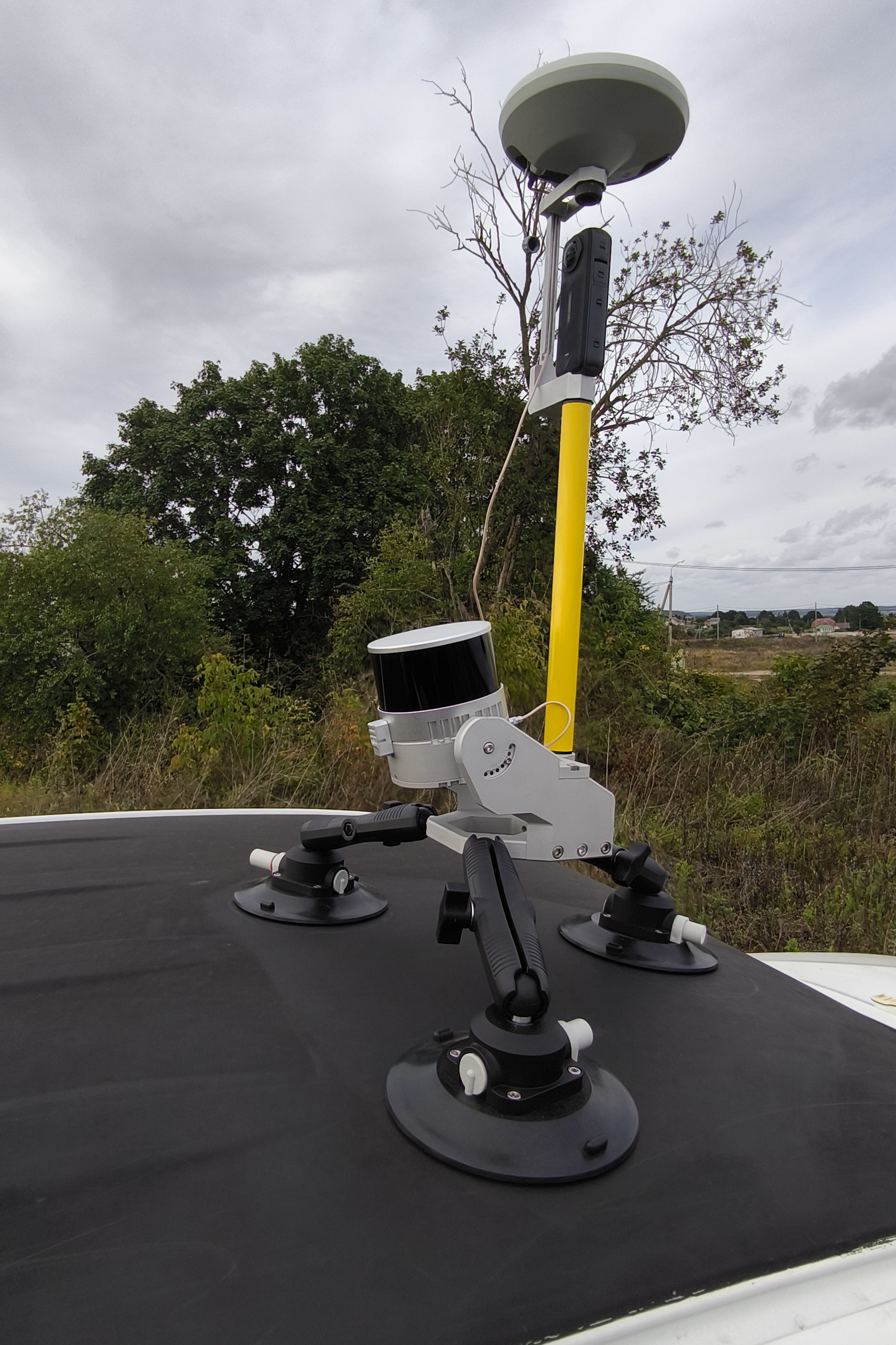 TOPODRONE LiDAR to mobile mount installation