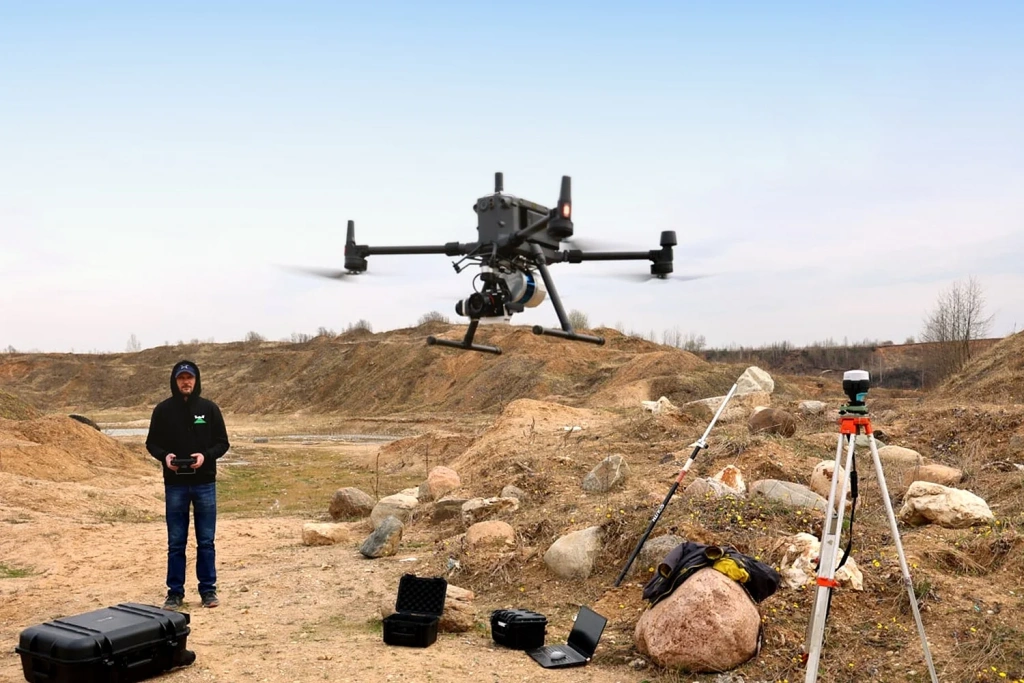 Mining pits and spoil heaps