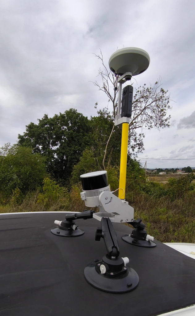 MLS kit with installed Insta360 X4